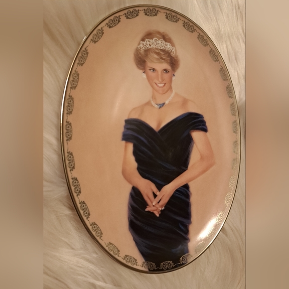 The Bradford Exchange Princess Diana Plates! - Picture 2 of 10